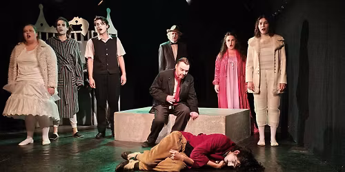 MOCKINPOTT \u00daR K\u00cdNJAI \u00c9S MEGGY\u00d3GY\u00cdTTAT\u00c1SA - A Holdvil\u00e1g Kamarasz\u00ednh\u00e1z el\u0151ad\u00e1sa