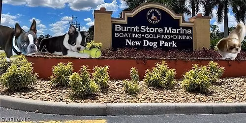 Burnt Store Marina’s Holiday Boat Judging at Safe Harbor’s South Basin