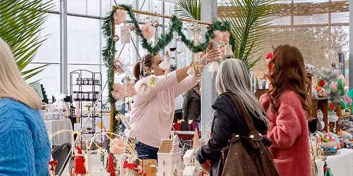 Christmas Market Weekends at West Coast Gardens