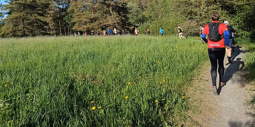 Huhtikuun polkupitkis urbaanit polut