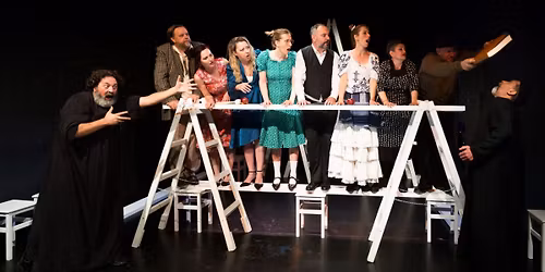 Az atya foga - A Szabadkai N\u00e9psz\u00ednh\u00e1z \u00e9s a Magyarorsz\u00e1gi Szerb Sz\u00ednh\u00e1z el\u0151ad\u00e1sa