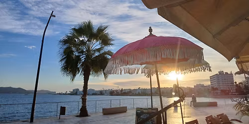 Estepona tapas tour 10 euros cash only per person plus food and drink extra to pay . 