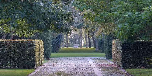 Allehelgensandagt p\u00e5 Skovlunde Kirkeg\u00e5rd