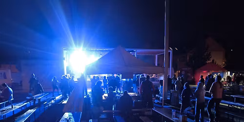 Pap\u00edrNaFest - charitativn\u00ed \u0161lapanick\u00fd hudebn\u00ed fes\u0165\u00e1\u010dek