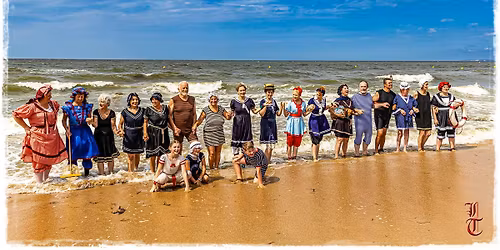 Bain du 31 D\u00e9cembre en costume de bain 1900