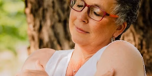 Massagedans \u2013 diepe verbinding en zachte aanraking. SISTER editie!