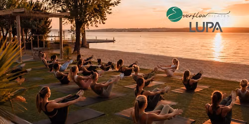 Naplement\u00e9s Pilates & J\u00f3ga a Lupa Beachen