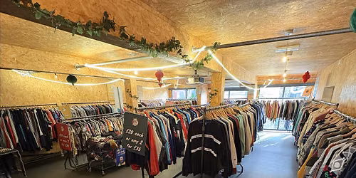 Spark: York Headlock Vintage Clothing Sale