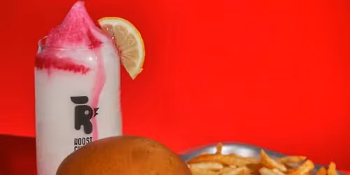 Hamburguesa con patatas + bebidas + postre en el Barrio de Salamanca