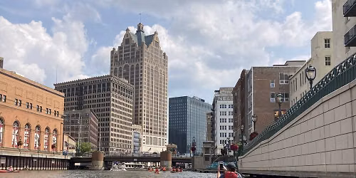 History Tour w\/ Milwaukee County Historical Society
