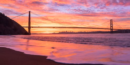 Sunset & Full Moonrise Champagne Hike under Golden Gate