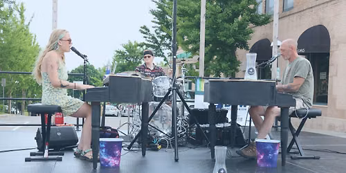 Twilight Tunes Dueling Piano Night