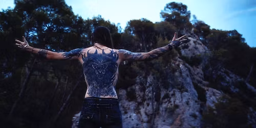 La Berlue Ge\u0301ne\u0301rale pre\u0301sente Que Ton Re\u0300gne Vienne