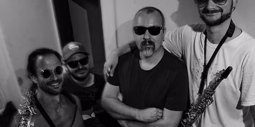Sokkal M\u00e1sabb koncert @ Textilgy\u00e1r