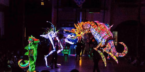 La Fiesta de Coloricuaro -Alebrijes Gigantes Iluminados