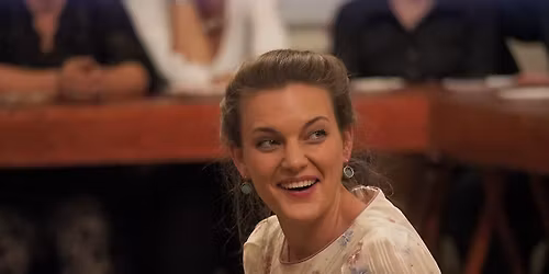 Szak\u00e1csk\u00f6nyv a t\u00fal\u00e9l\u00e9s\u00e9rt | G\u00f3lem Sz\u00ednh\u00e1z |