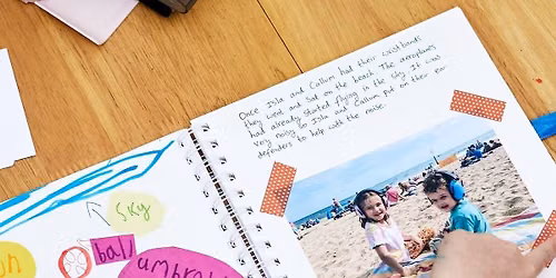 Scrapbooking Studio : Create Your Own Memory Book