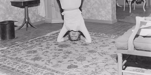 100 \u00e5r med yoga