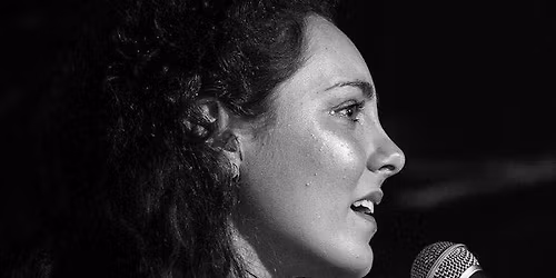 Angelina X playing in the Bar