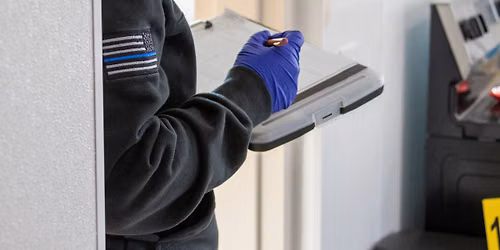 Exploring the Role of Offender Behavior in Solving Crimes