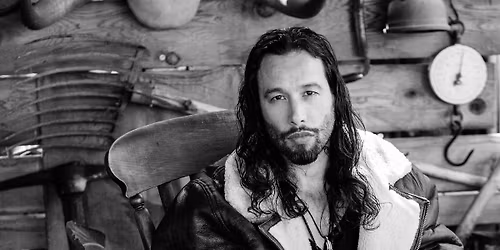 Matt Joe Gow at Hilltop Private House Concerts, Wellington