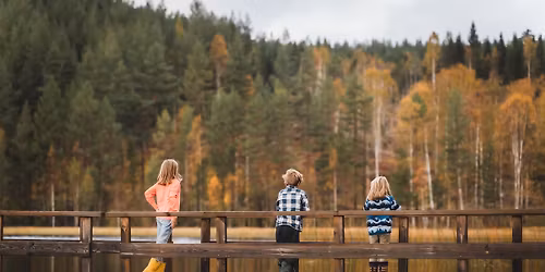 Pengarfri Barnkl\u00e4der bytesdag Stocksbo