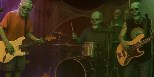 Halloween night at Katies!