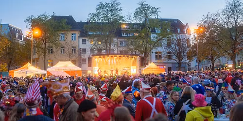 Sessionser\u00f6ffnung auf dem Wilhelmplatz