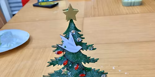 CHRISTMAS Wooden Tiny Houses Village Scene \/ Decoration Workshop