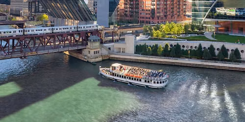 Chicago Architecture Center River Cruise aboard Chicago's First Lady at Chicagos First Lady