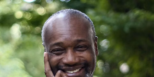 Fred Ohenhen liest aus "No Place like Home"