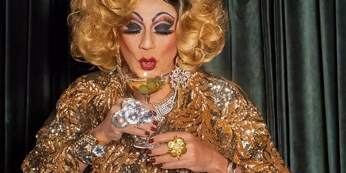 Starlite Presents: Juanita MORE!\u2019s Floor 21 Happy Hours