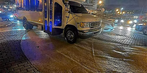 Live music party bus bar hopping