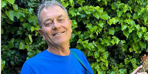 Peter Combe and the Juicy Juicy Green Grass Band