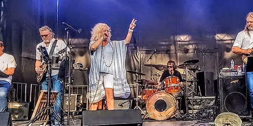 Bonnie n' The Boy\u2019z Band Outdoors at Eaglewood Resort Praire River Patio