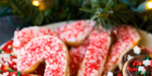 Holiday Sip And Craft Christmas cookie decorating