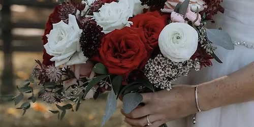 Sip & Stem: Vibrant Winter Bouquet Class