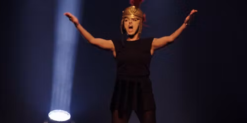 Laura Calu at LOlympia Montreal