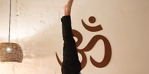 TALLER DE INVERTIDAS CON \u00c1LEX LIATSOS (ENGLISH - SPANISH)