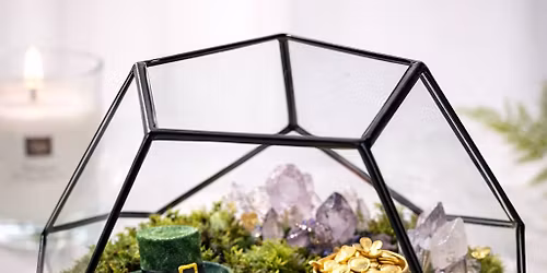 Lucky terrarium Floral Design workshop