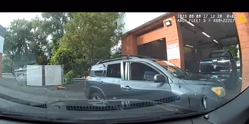 Parking Mike Garcia