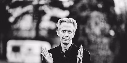 THEO HAKOLA EN CONCERT AU CHAIR DE POULE