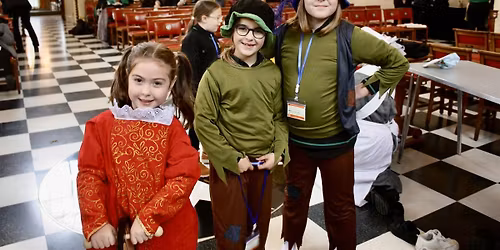 Drop-In Free Family Activity: Shadow Puppets