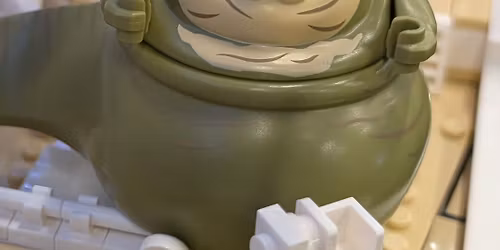 Celebrate Star Wars Day @ Bricks & Minifigs Hamilton!