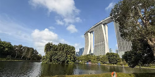 90 Minutes Outdoor Highlights Walk at Gardens by the Bay
