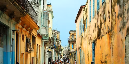 Bitwa o kultur\u0119. Karaiby i Ameryka Po\u0142udniowa: pi\u0142ka no\u017cna, rytmy, iluzje, rewolucje (i Bad Bunny)