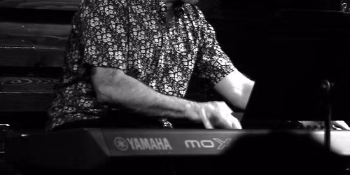 LIVE MUSIC: Paul Hecht Group