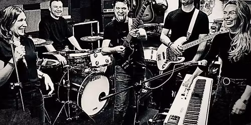 \ud83c\udfb8\ud83d\udc69\u200d\ud83c\udfa4 ALL OF YOU! - DEBUT GIG! AT THE RED LION!\ud83e\udd81\ud83c\udfb6