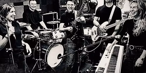 \ud83c\udfb8\ud83d\udc69\u200d\ud83c\udfa4 ALL OF YOU! - DEBUT GIG! AT THE RED LION!\ud83e\udd81\ud83c\udfb6