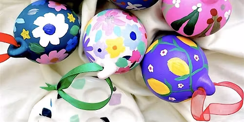 Family Craft - Ceramic Bauble Decorating
